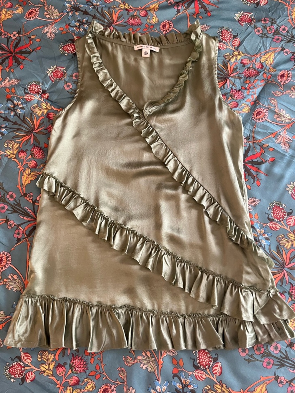 Banana Republic Olive Ruffle Collar Top